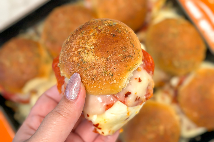 Pepperoni Pizza Sliders